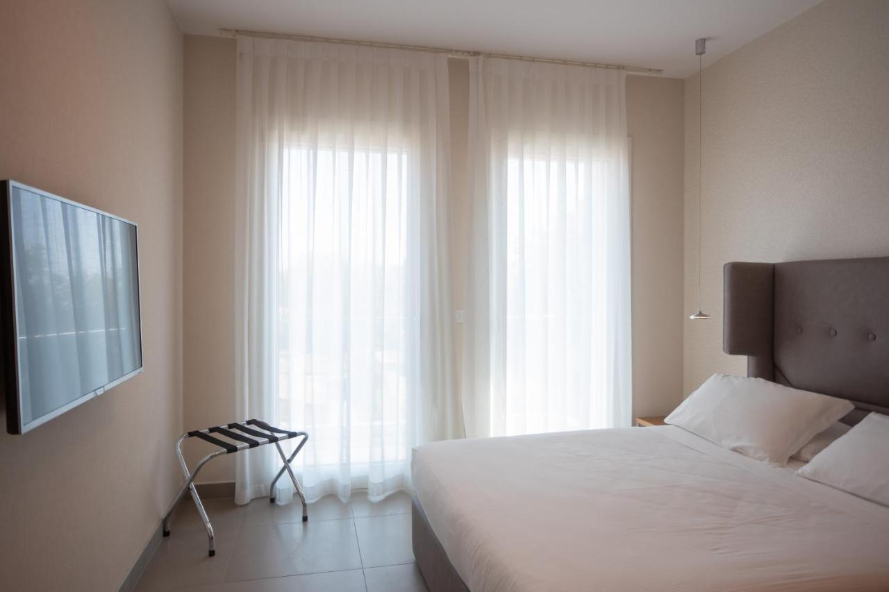 Mosella Suite Hotel Sottomarina Exterior foto