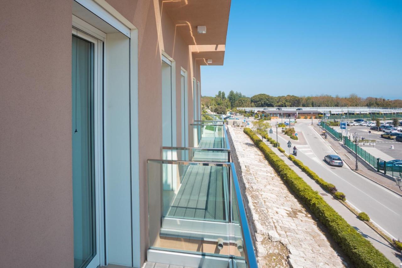 Mosella Suite Hotel Sottomarina Exterior foto